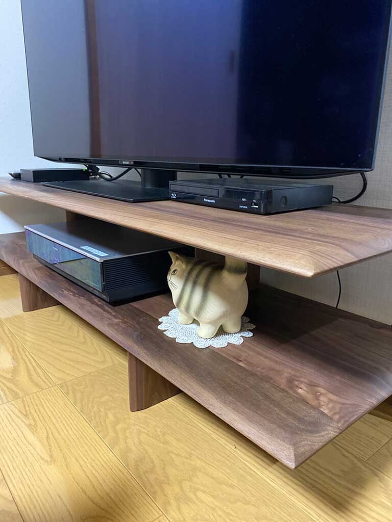 総無垢材のオープンテレビボード