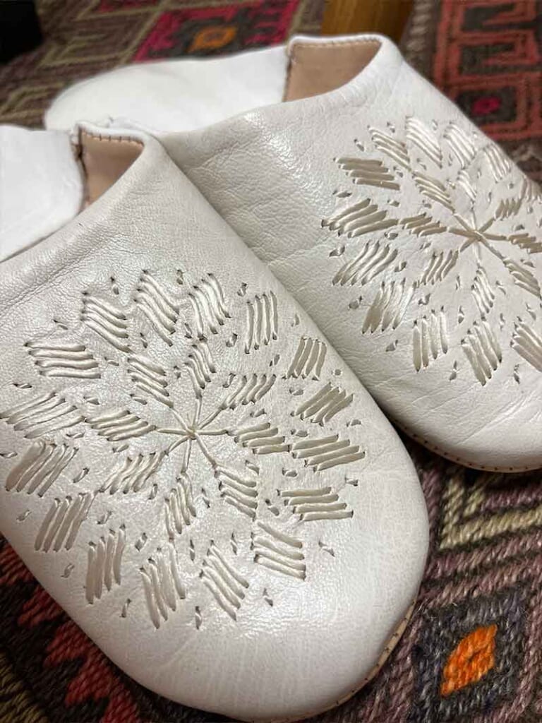 バブーシュ 刺繍