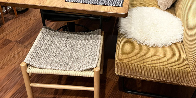 WW MIX amiamiシリーズ カフェでも人気 天然素材のシートクッション [ライトグレー ミニ] / WW54JC Kumo / 雲のようなウールのシャギーシートクッション / わた雲