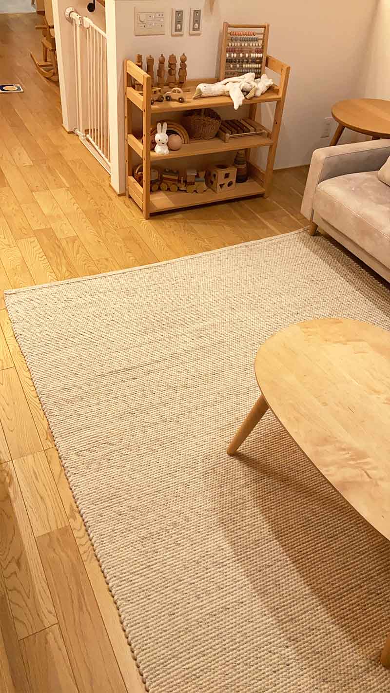 Blend（ブレンド）シリーズ アイボリーの天然素材ウールラグ / リバーシブルの薄手ウール絨毯 [ブレンドW アイボリー / J2109VR]