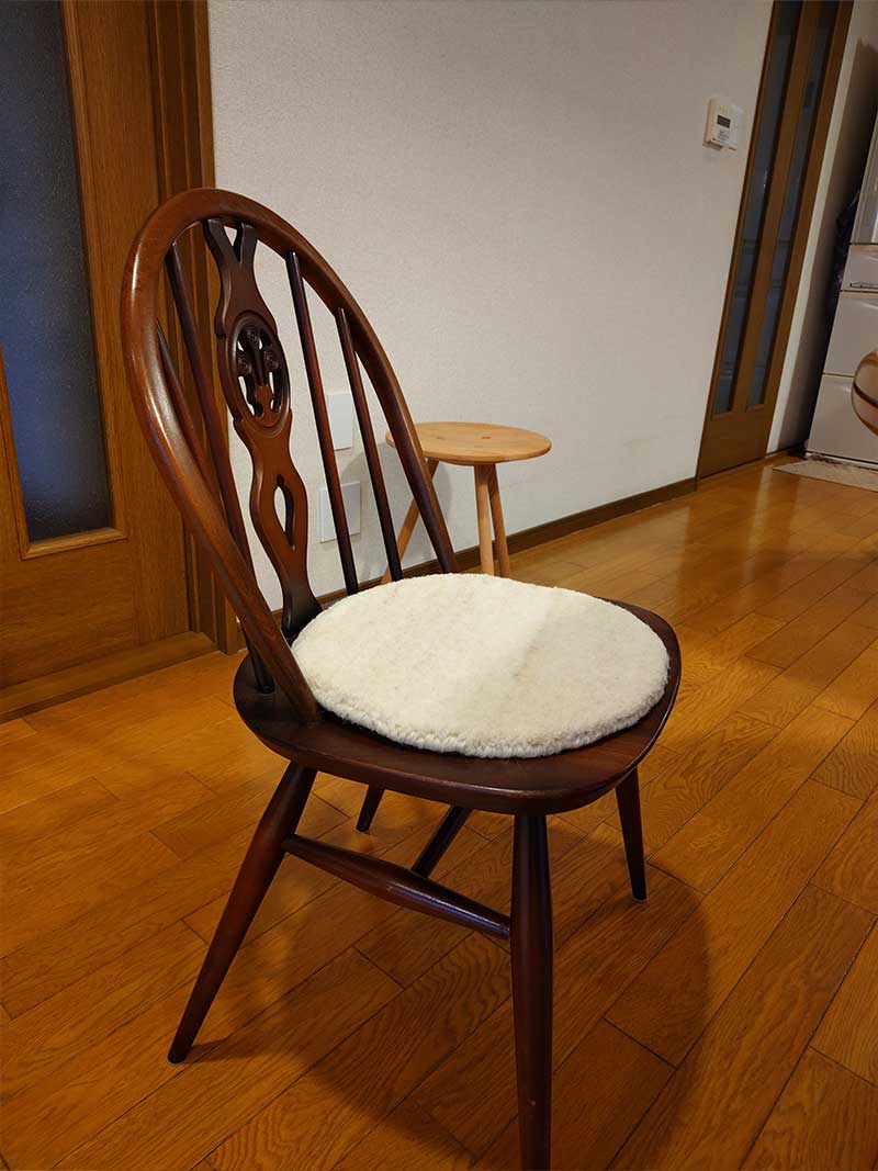 上質ウールの円形シートクッション チェアパット 厚手 [ナチュラルホワイト(白,アイボリー) / HK01JC]