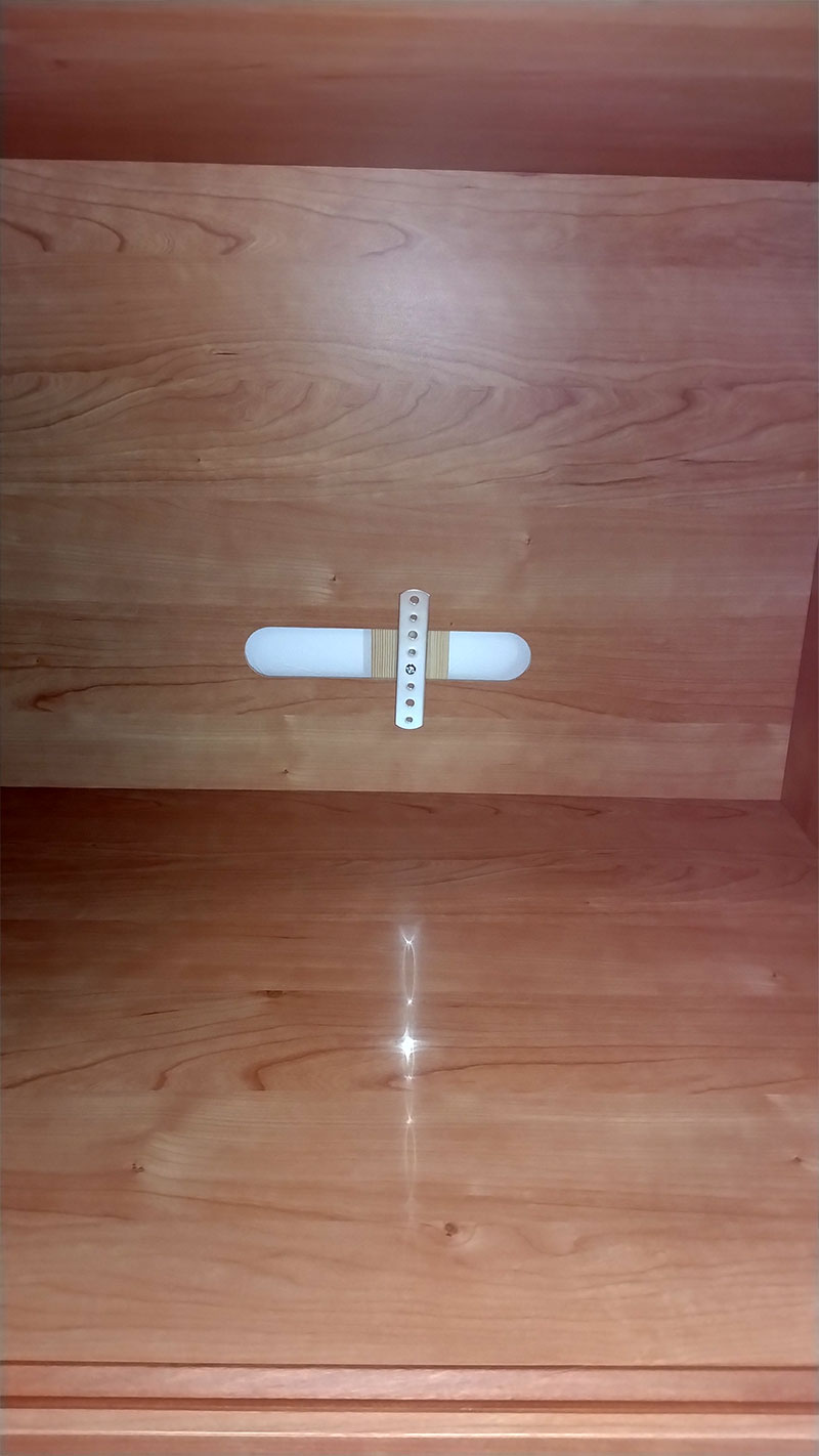 ダイニングでも使えるハイボード LoVI ブラックチェリー