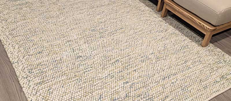 WW MIX ballrugシリーズ マンションにおすすめな天然素材のウールラグ ホワイト＆グリーン / WW47