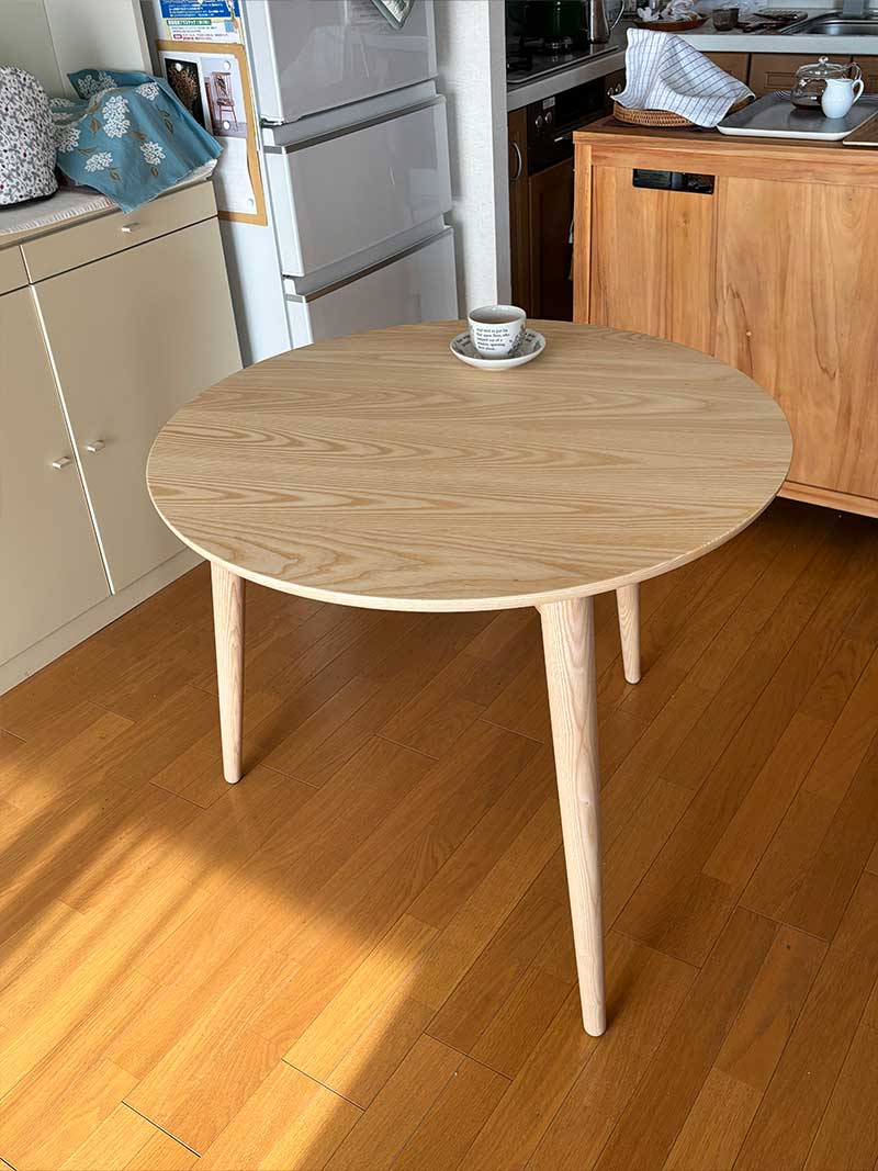 3本脚の丸テーブル(ダイニング/無垢材） 直径85/95