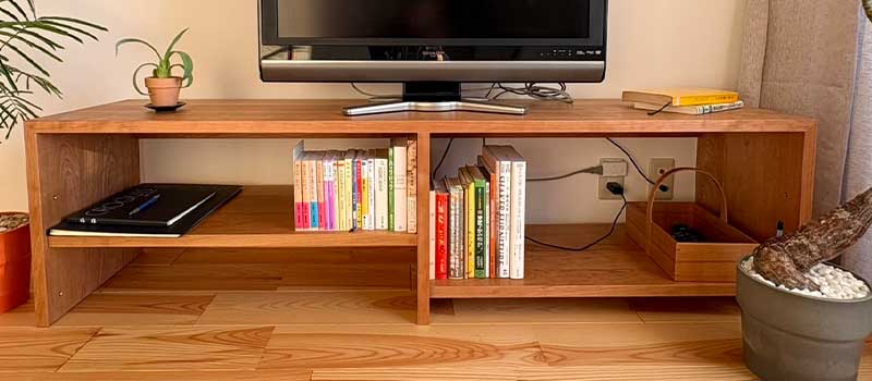 本棚やベンチにもなるオープンテレビボード